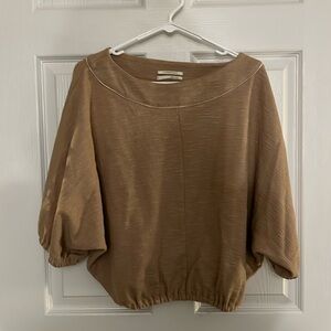 Anthropologie women’s beige sweater size XS